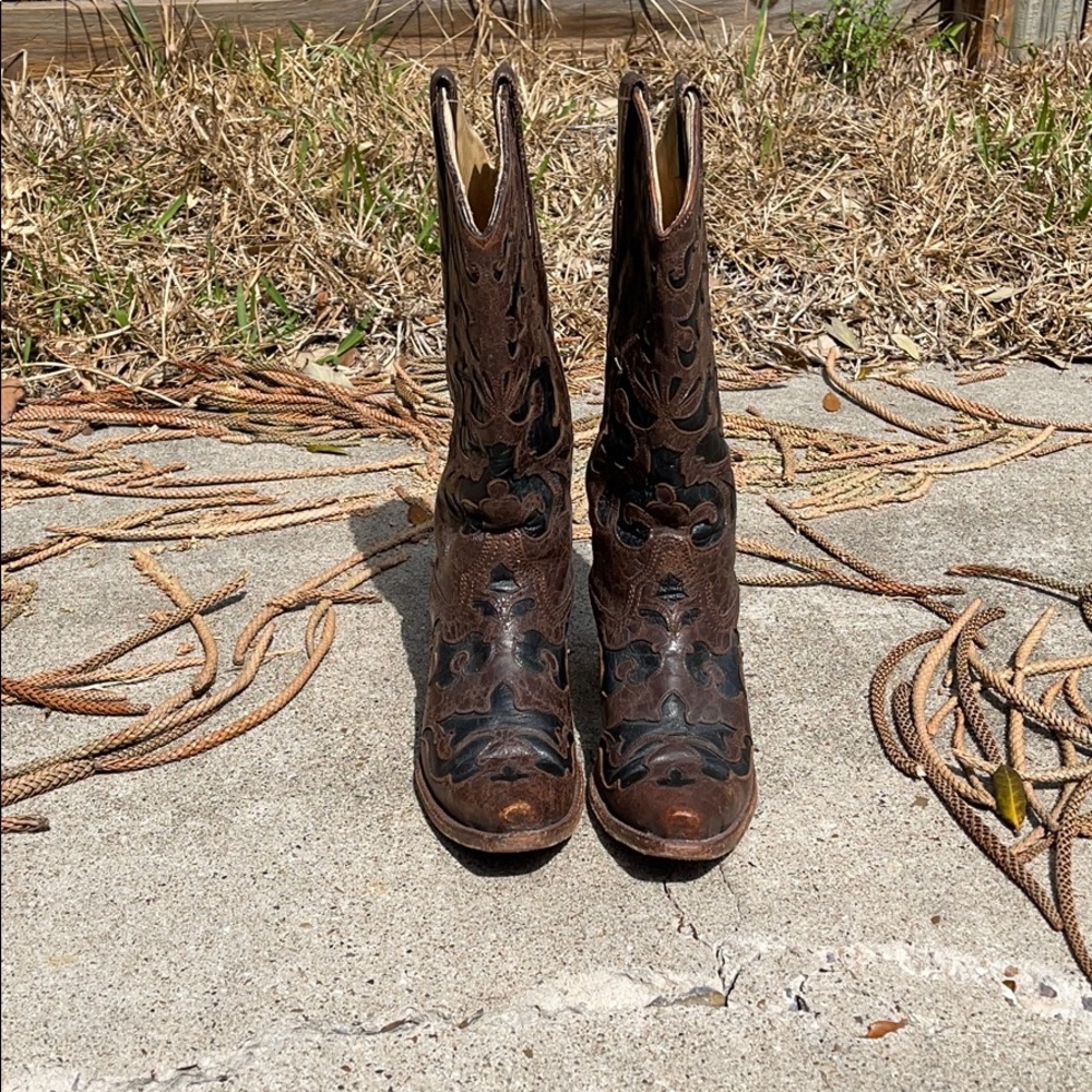 CORRAL VINTAGE 7.5 M BROWN AND BLACK BOOTS